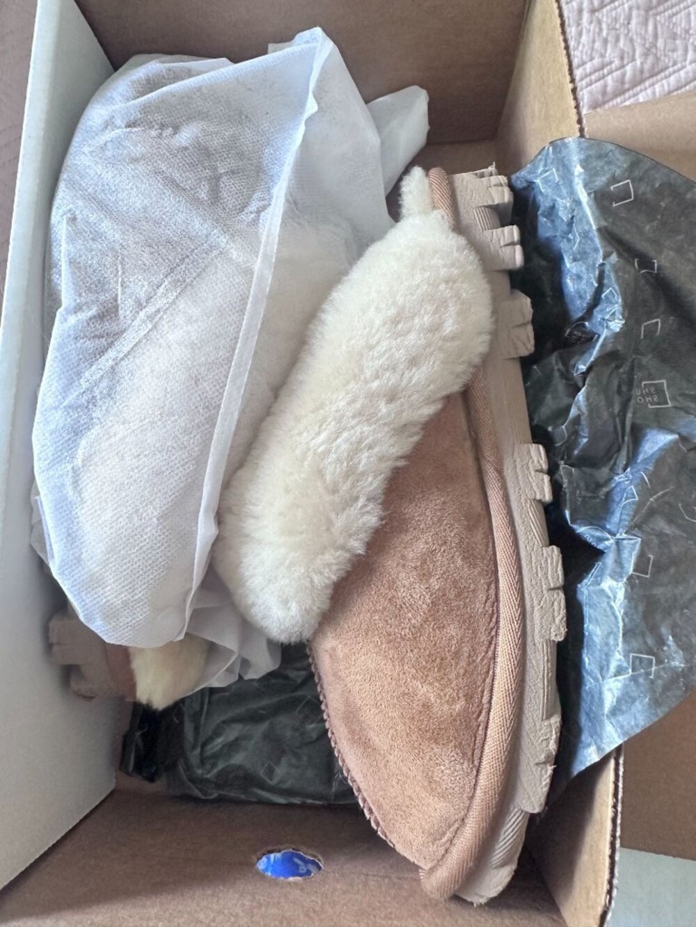 NEW in box Genuine Australian Sheepskin Slippers, Durable Anti-Slip EVA Sole 7